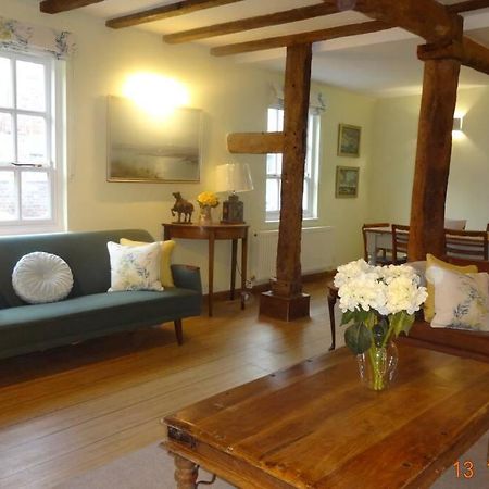 Lovely Old Cottage ストラットフォード＝アポン＝エイボン エクステリア 写真