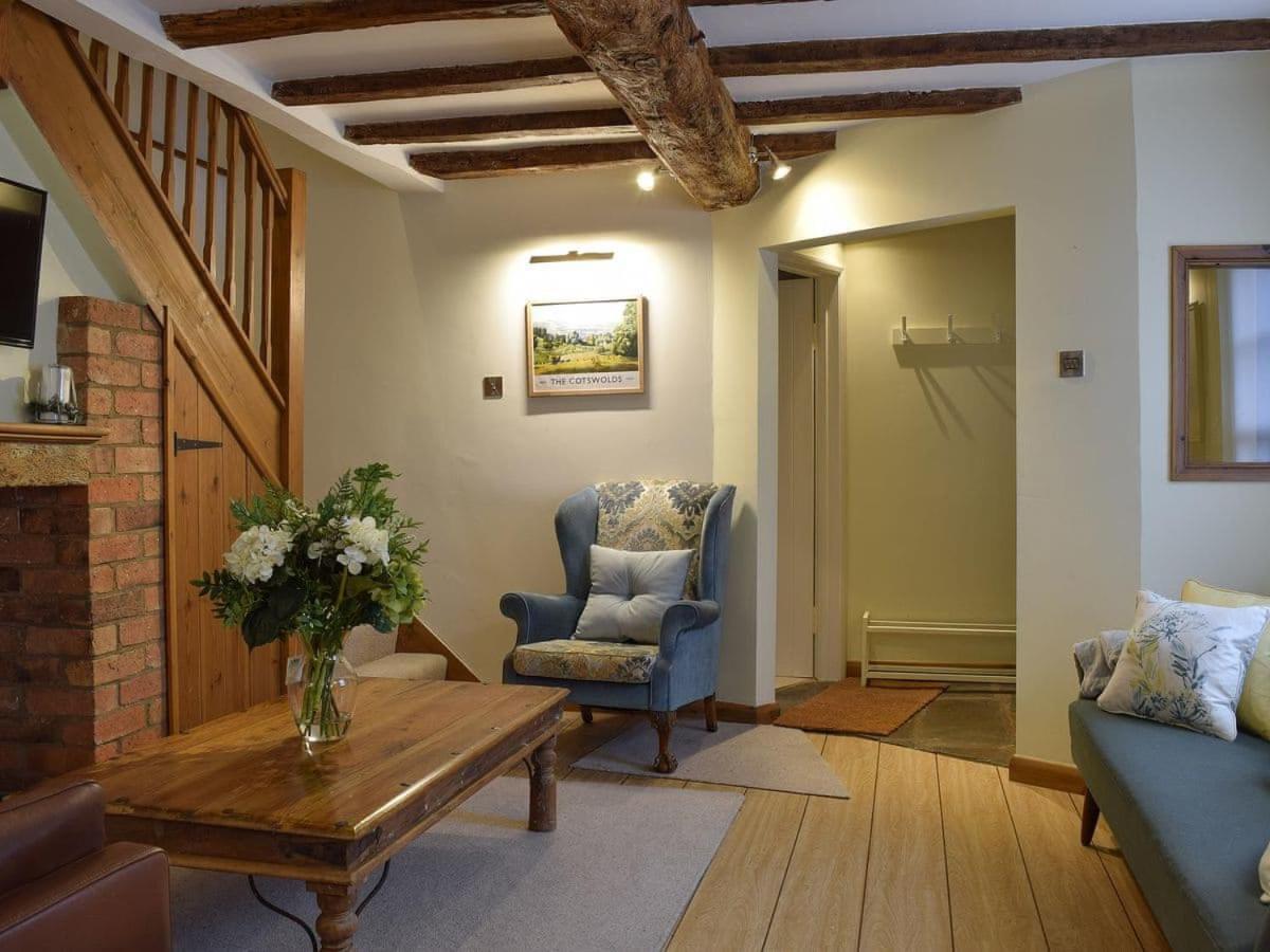 Lovely Old Cottage ストラットフォード＝アポン＝エイボン エクステリア 写真